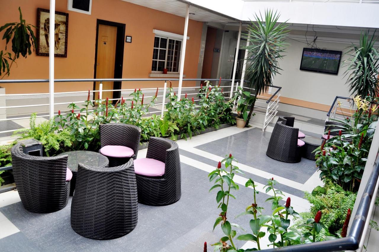 Primal Hotel Isaac John Gra Ikeja Extérieur photo