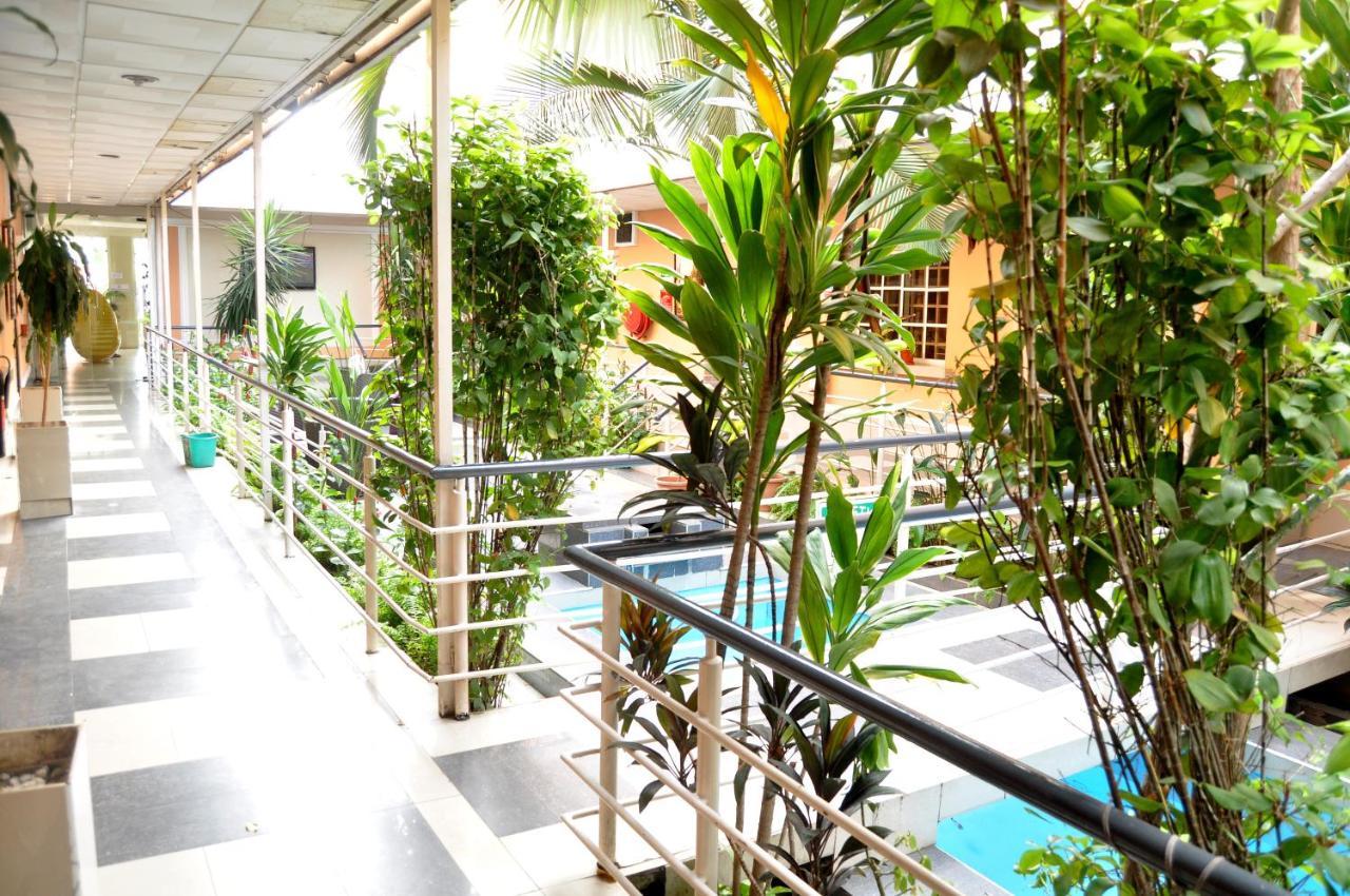 Primal Hotel Isaac John Gra Ikeja Extérieur photo