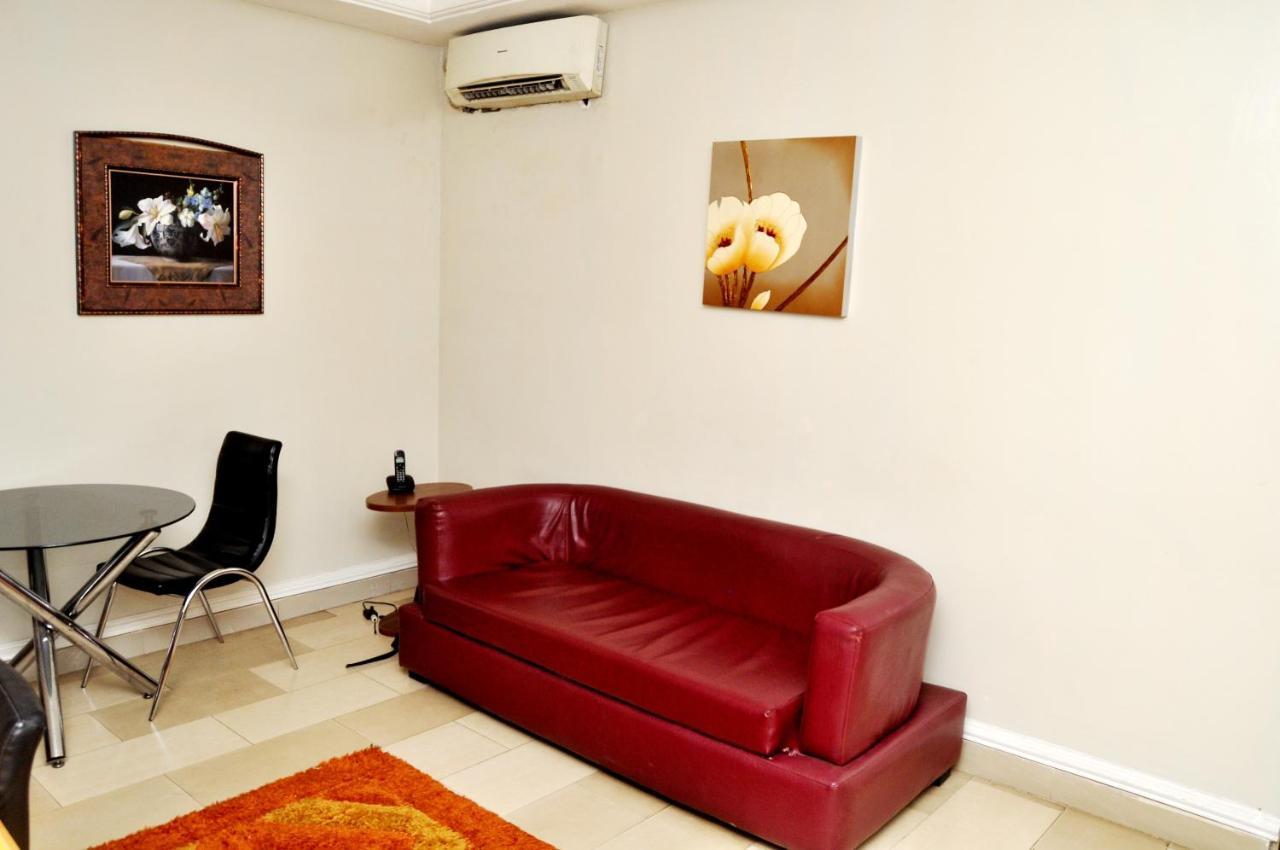 Primal Hotel Isaac John Gra Ikeja Extérieur photo