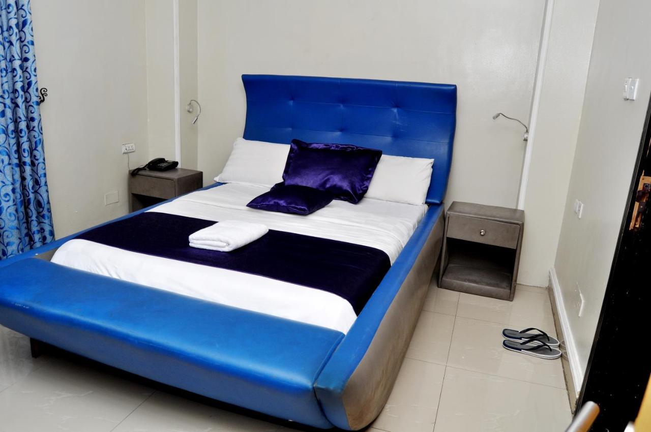 Primal Hotel Isaac John Gra Ikeja Extérieur photo