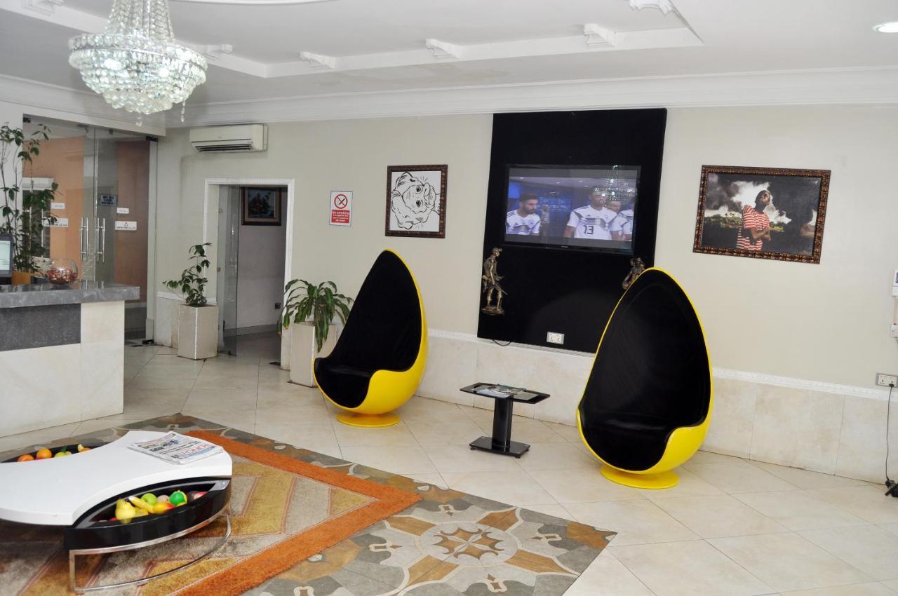 Primal Hotel Isaac John Gra Ikeja Extérieur photo