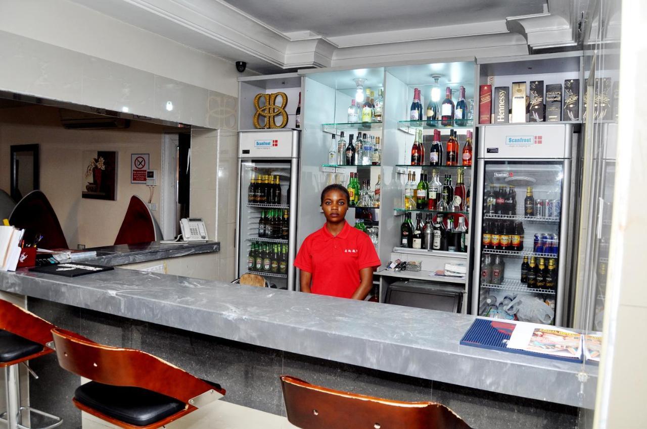 Primal Hotel Isaac John Gra Ikeja Extérieur photo